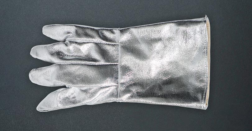 使い勝手の良い 耐輻射熱手袋 ゼテックスアルミ被覆手袋 35cm 1双入 品番:2100019 ゼテックス 作業用手袋 特殊作業 シリカ繊維 アルミ皮膜加工 